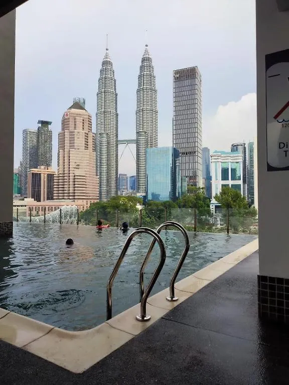 Klcc View-3 Bed Lovely Apartments In クアラルンプール マレーシア