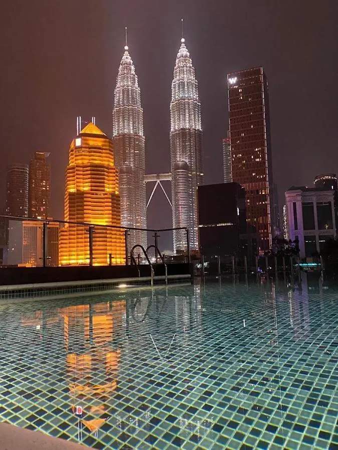 Klcc View-3 Bed Lovely Apartments In クアラルンプール